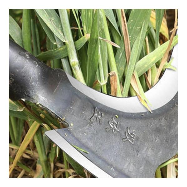 Multifunctional 45 cm Lawn Scythe‑Style Sickle Axe – Heavy‑Duty High‑Carbon Steel with Ergonomic Handle