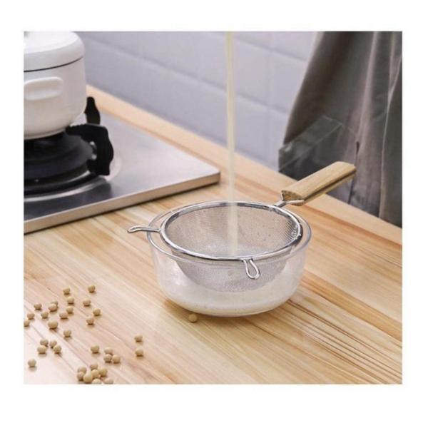 Premium Stainless Steel Fine Mesh Sieve with Wooden Handle – 10cm Diameter